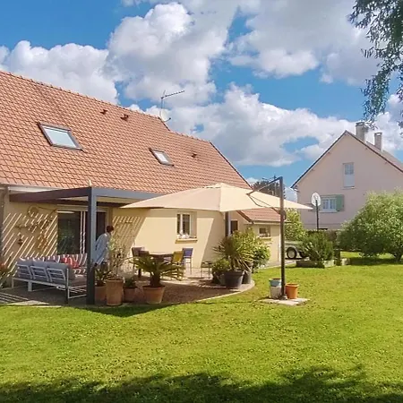 Les 24 H Bed & Breakfast Laigne-en-Belin